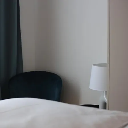 Mint Apartment Split
