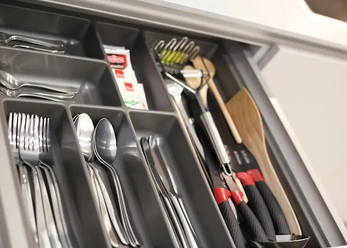 Mint アパート スプリト